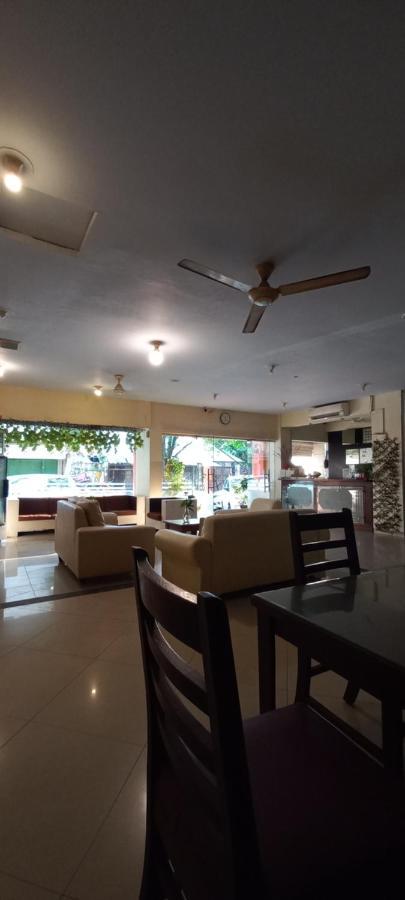 Hotel Celebes Manado Exteriér fotografie