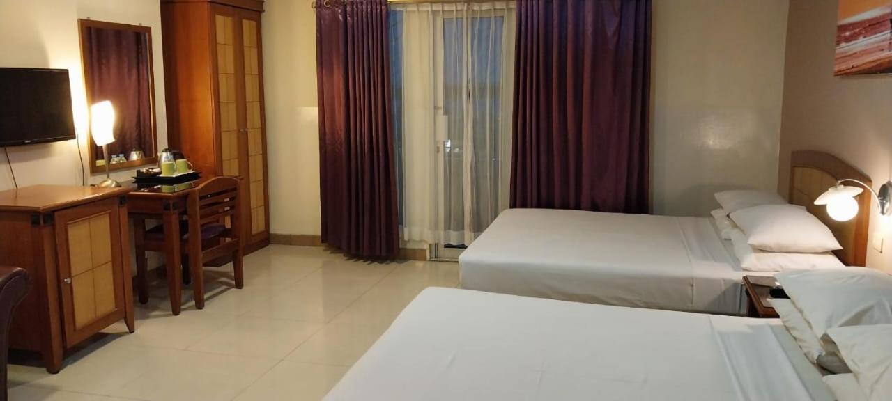 Hotel Celebes Manado Exteriér fotografie