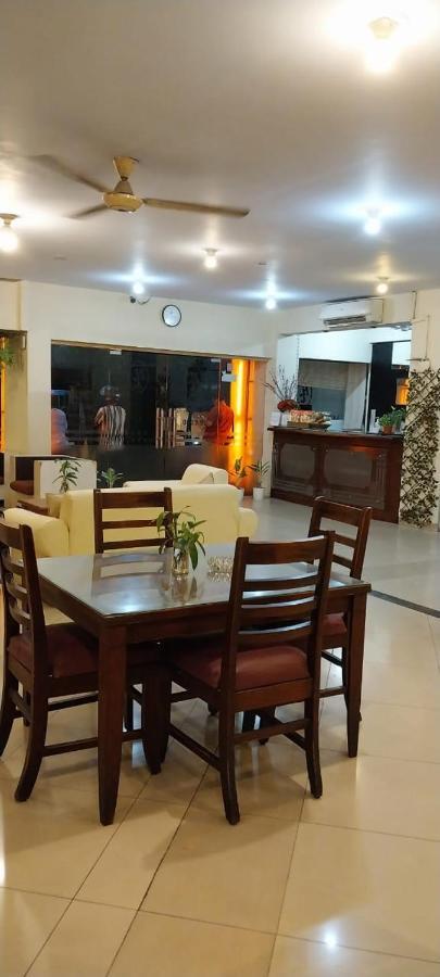 Hotel Celebes Manado Exteriér fotografie