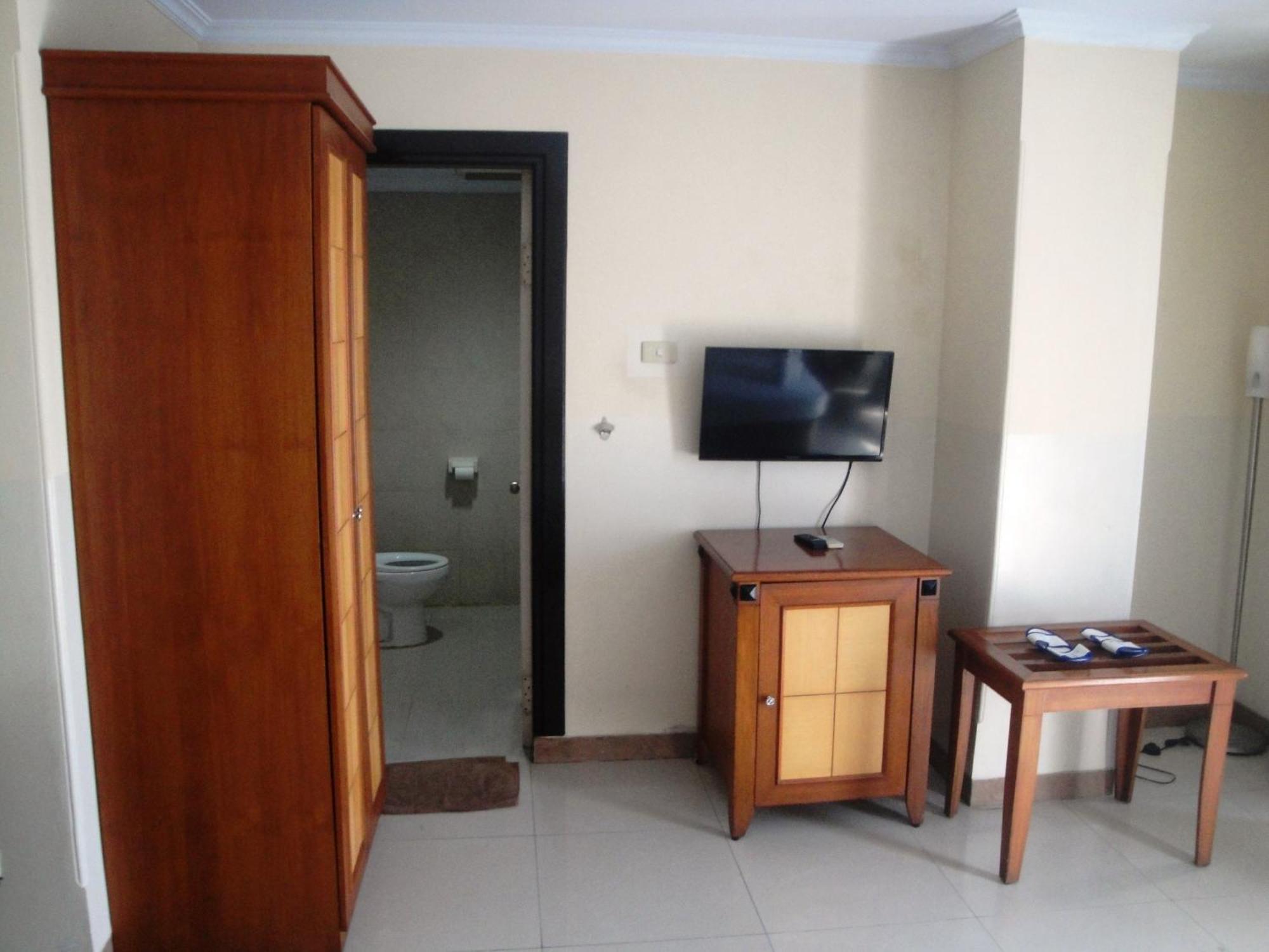 Hotel Celebes Manado Pokoj fotografie