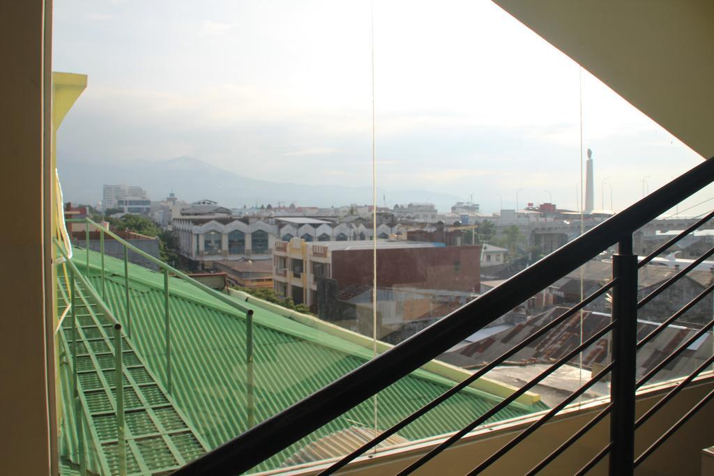 Hotel Celebes Manado Exteriér fotografie